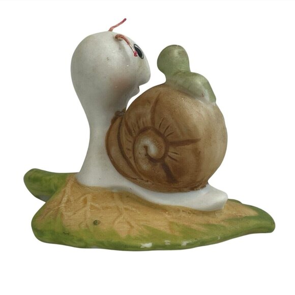 Vintage Ceramic Snail & Baby Figurine On Leaf Hand-Painted Cute Collectible Homc - Picture 2 of 8